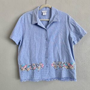 Blair Shirt Women’s Size Large Short Sleeve Blue Floral Embroidered Linen Blend